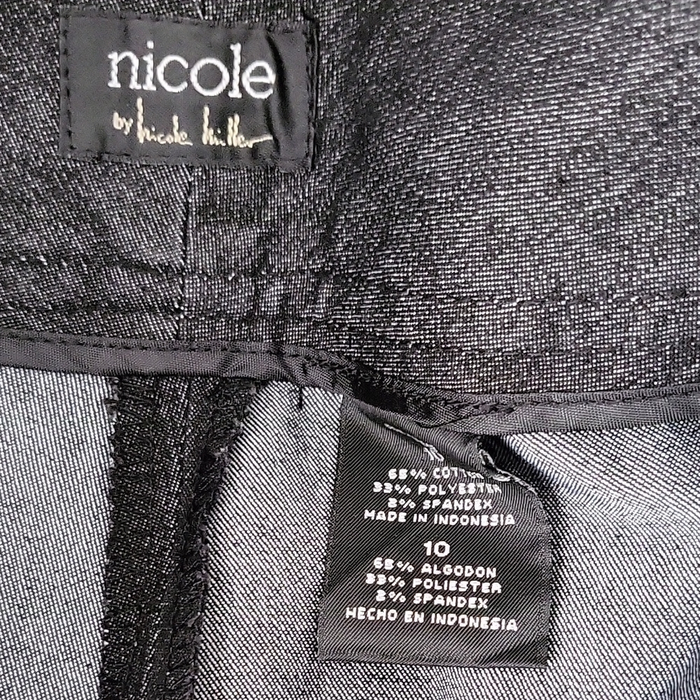 Nicole by Nicole Miller Black Cropped Jeans - Picture 2 of 3